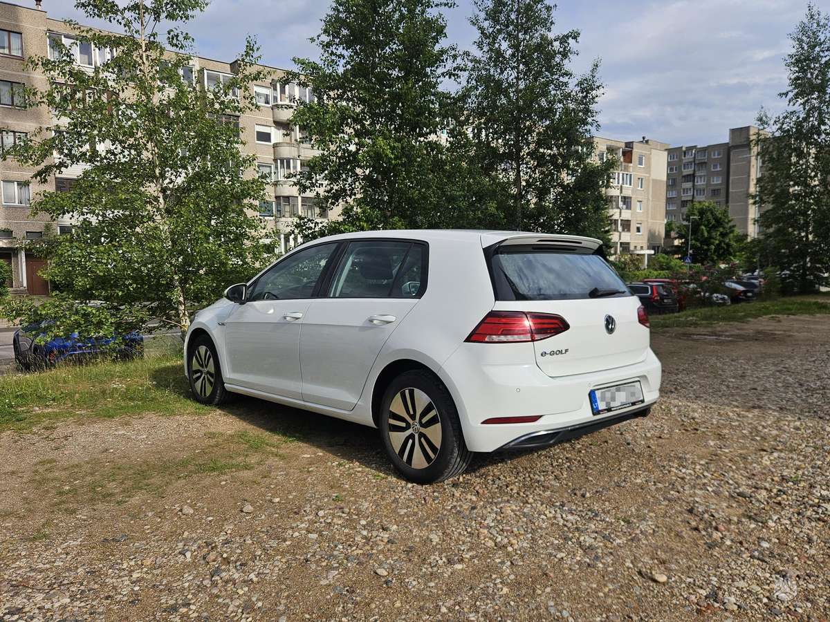 Volkswagen Golf, 36 kWh, hatchback