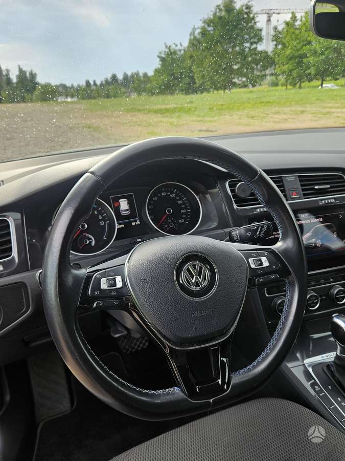 Volkswagen Golf, 36 kWh, hatchback