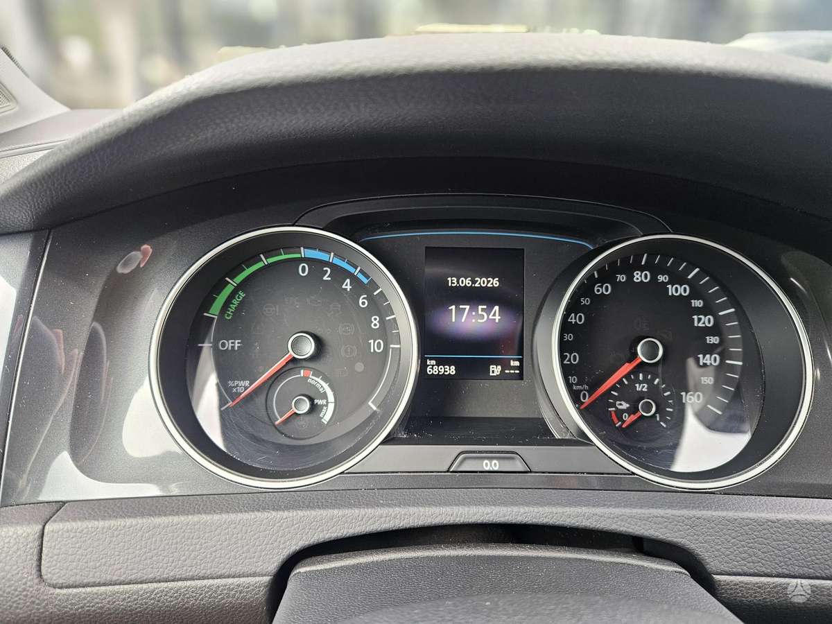 Volkswagen Golf, 36 kWh, hatchback