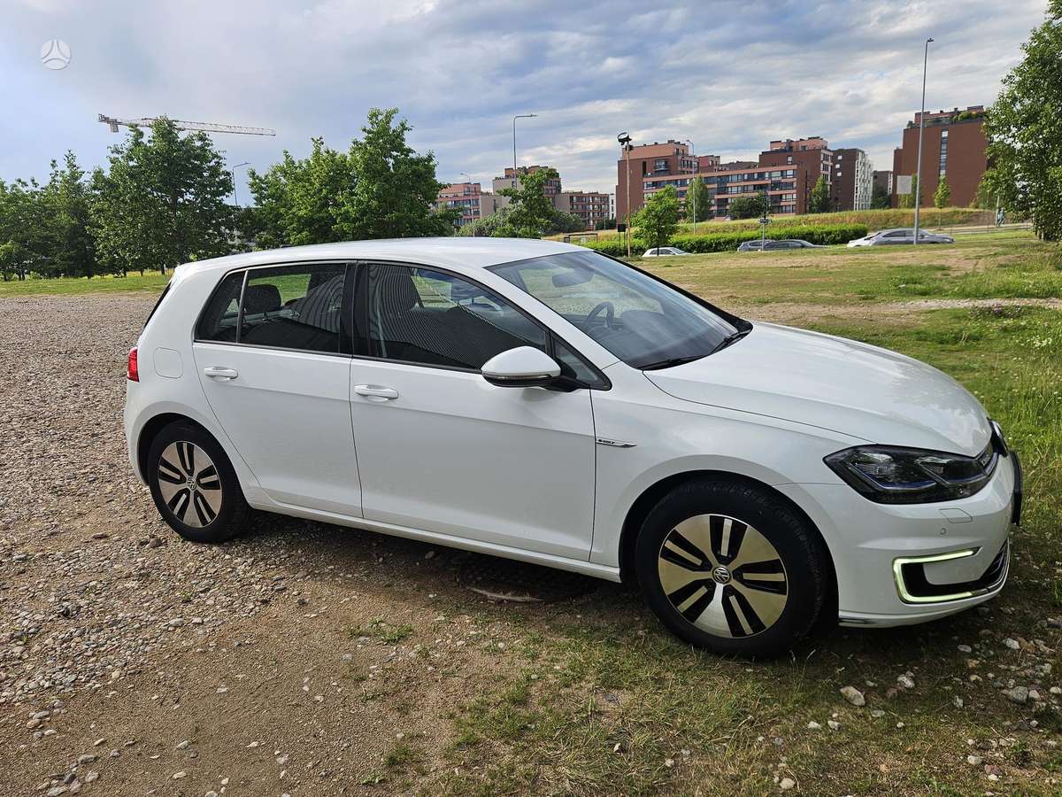 Volkswagen Golf, 36 kWh, hatchback