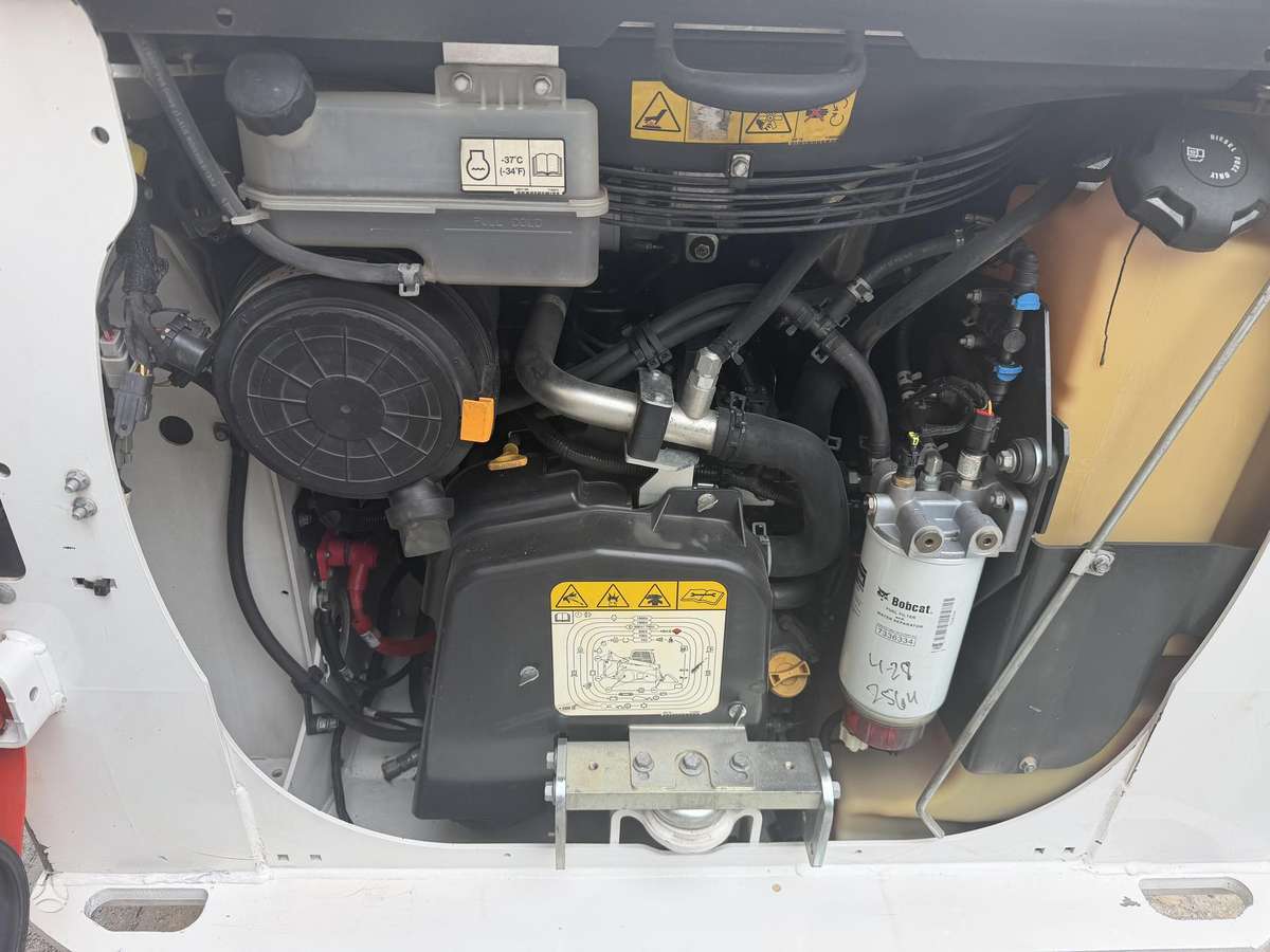 Bobcat S66, mini krautuvai