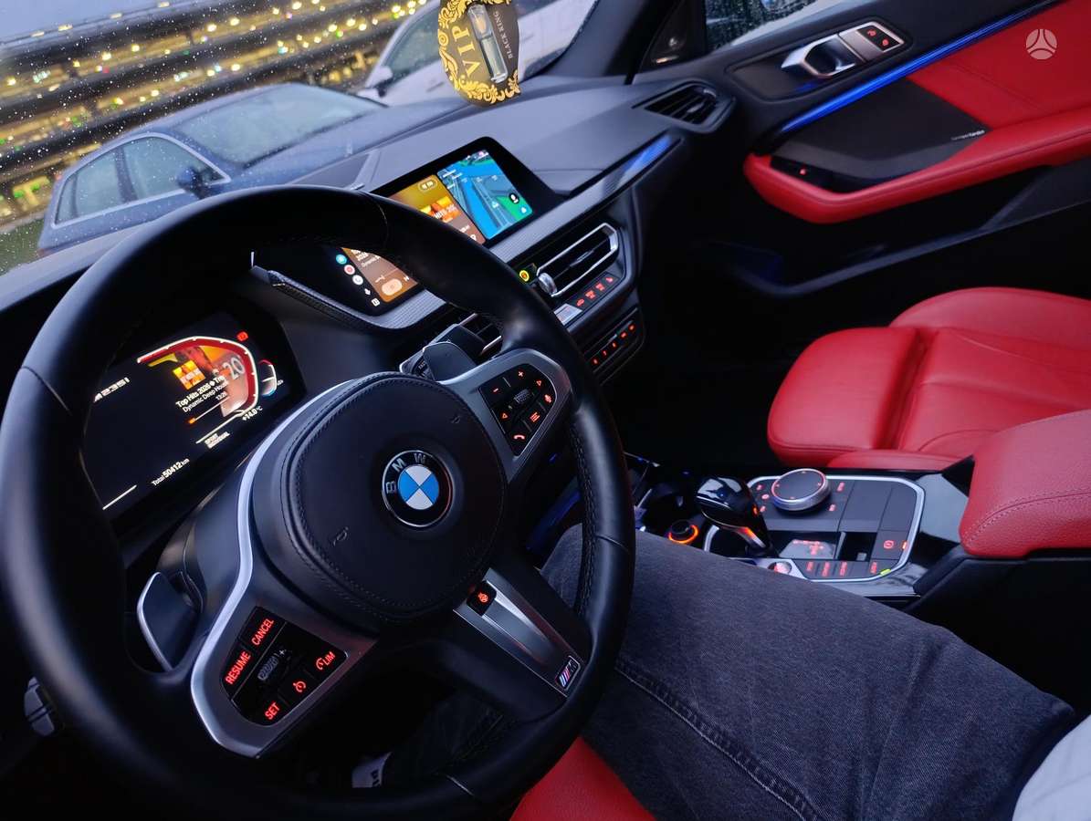 BMW M235 Gran Coupe , 2.0 l., Седан