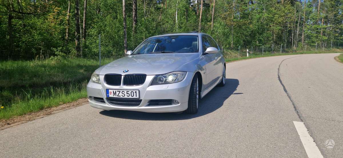 BMW 330, 3.0 l., Седан