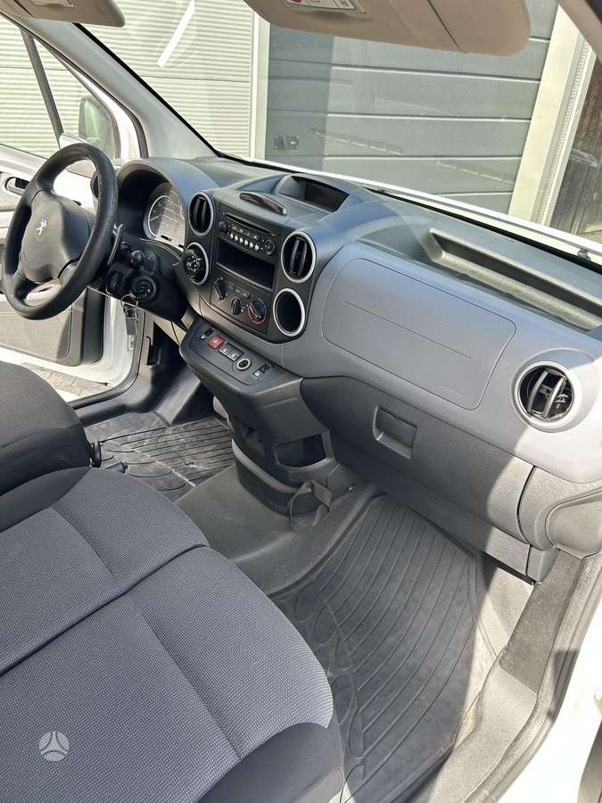 Peugeot Partner - 7