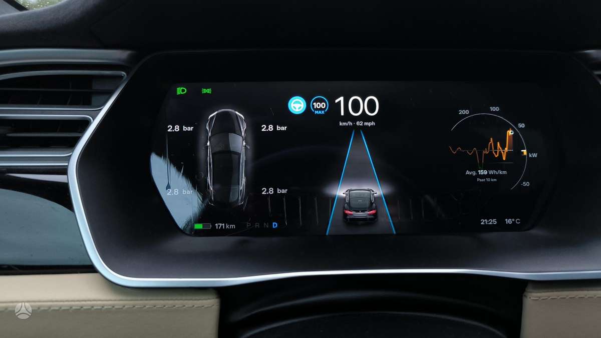 Tesla Model S, 70 kWh, hatchback