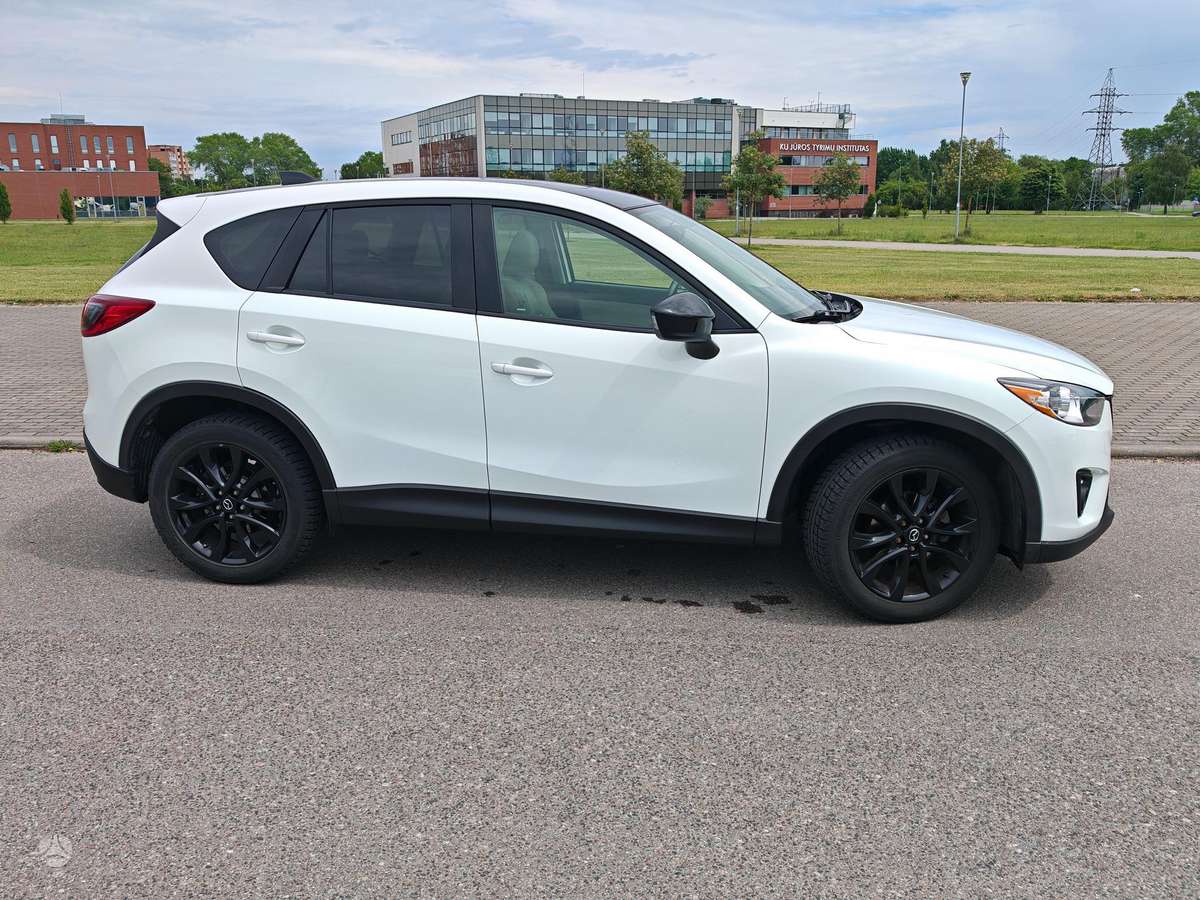 Mazda CX-5, 2.0 l., off-road / crossover