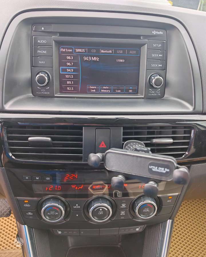 Mazda CX-5, 2.0 l., off-road / crossover
