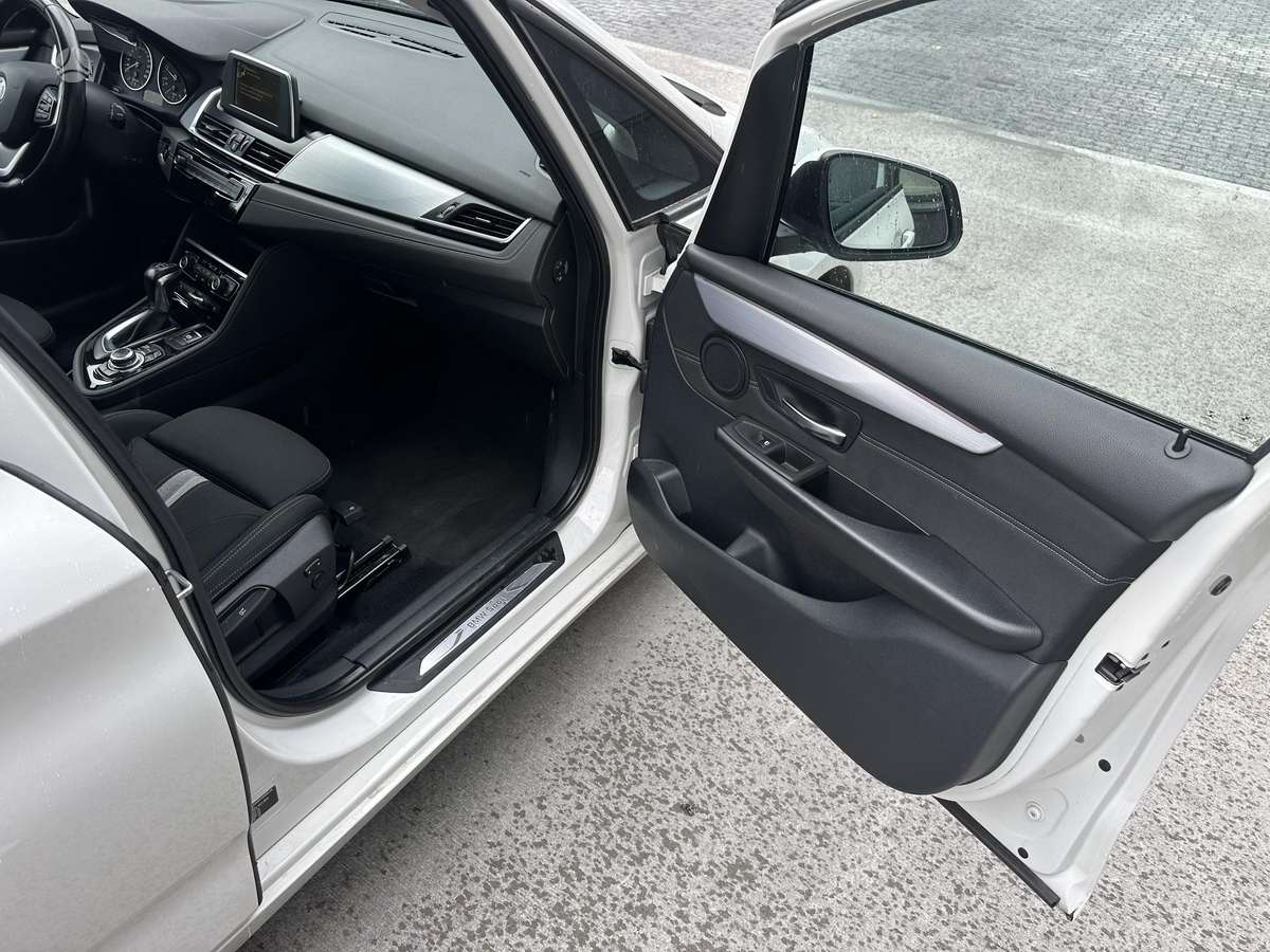 BMW 218 Active Tourer, 2.0 l., mpv / minivan