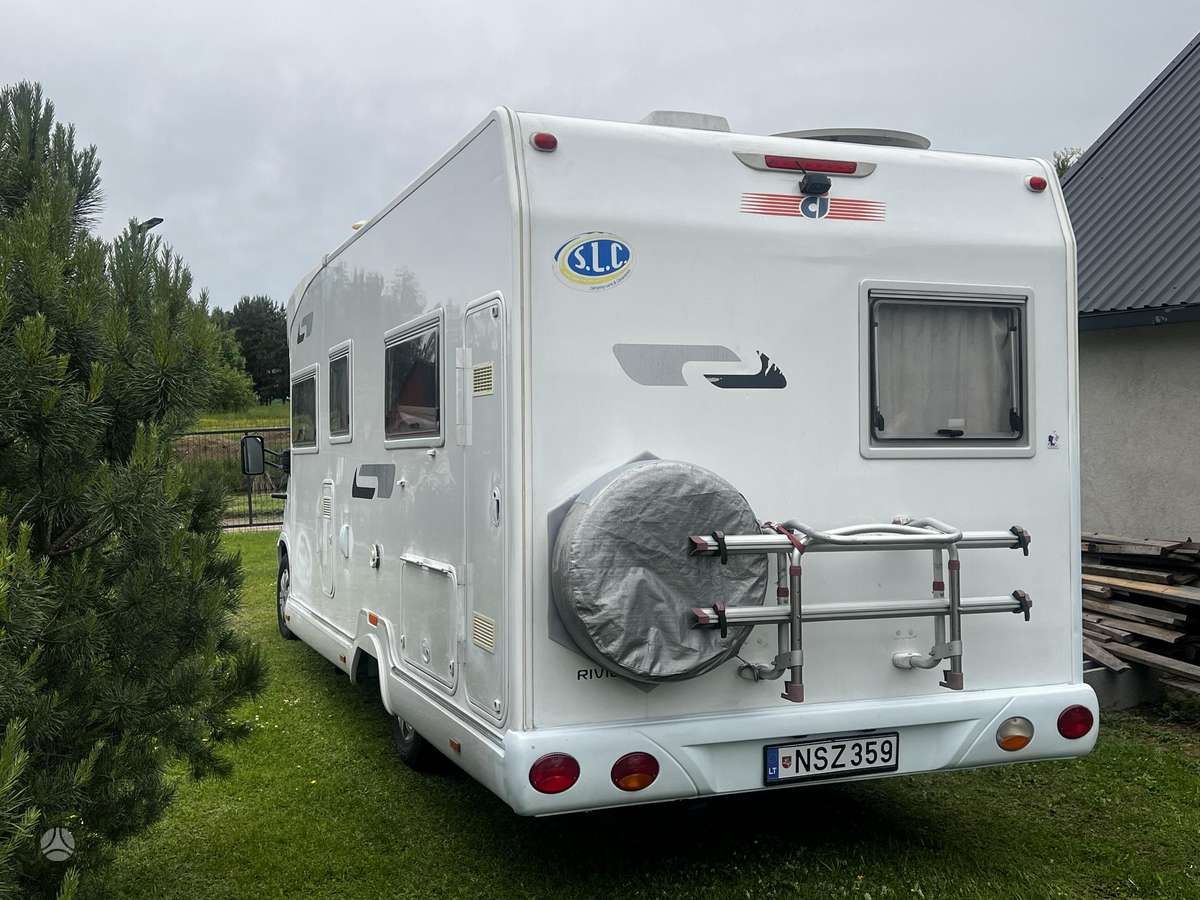 Riviera Mascot, campers