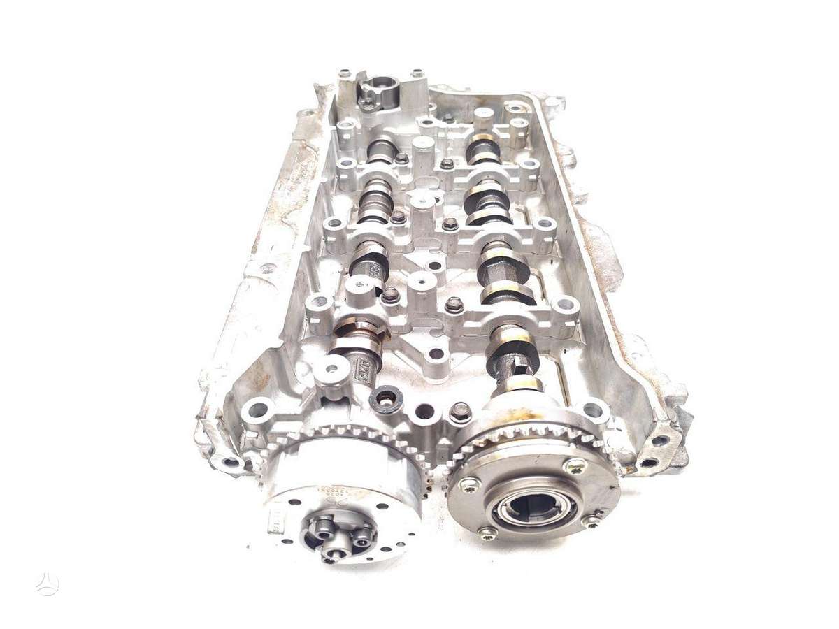 Toyota RAV4 cylinder head