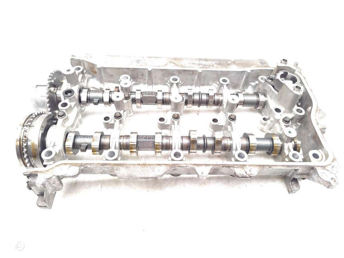 Toyota RAV4 cylinder head