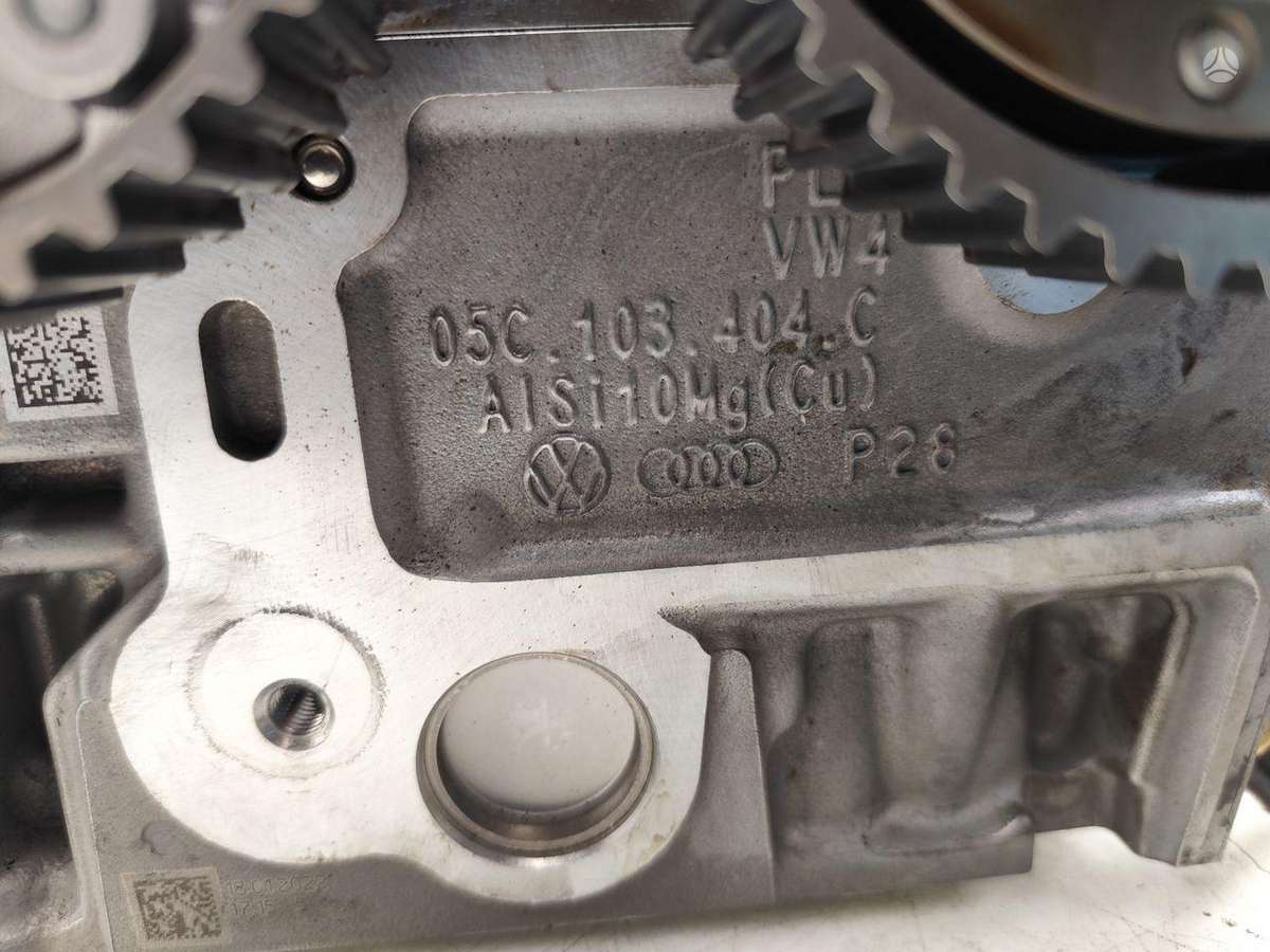 Volkswagen Polo, 05C103404C, cylinder head
