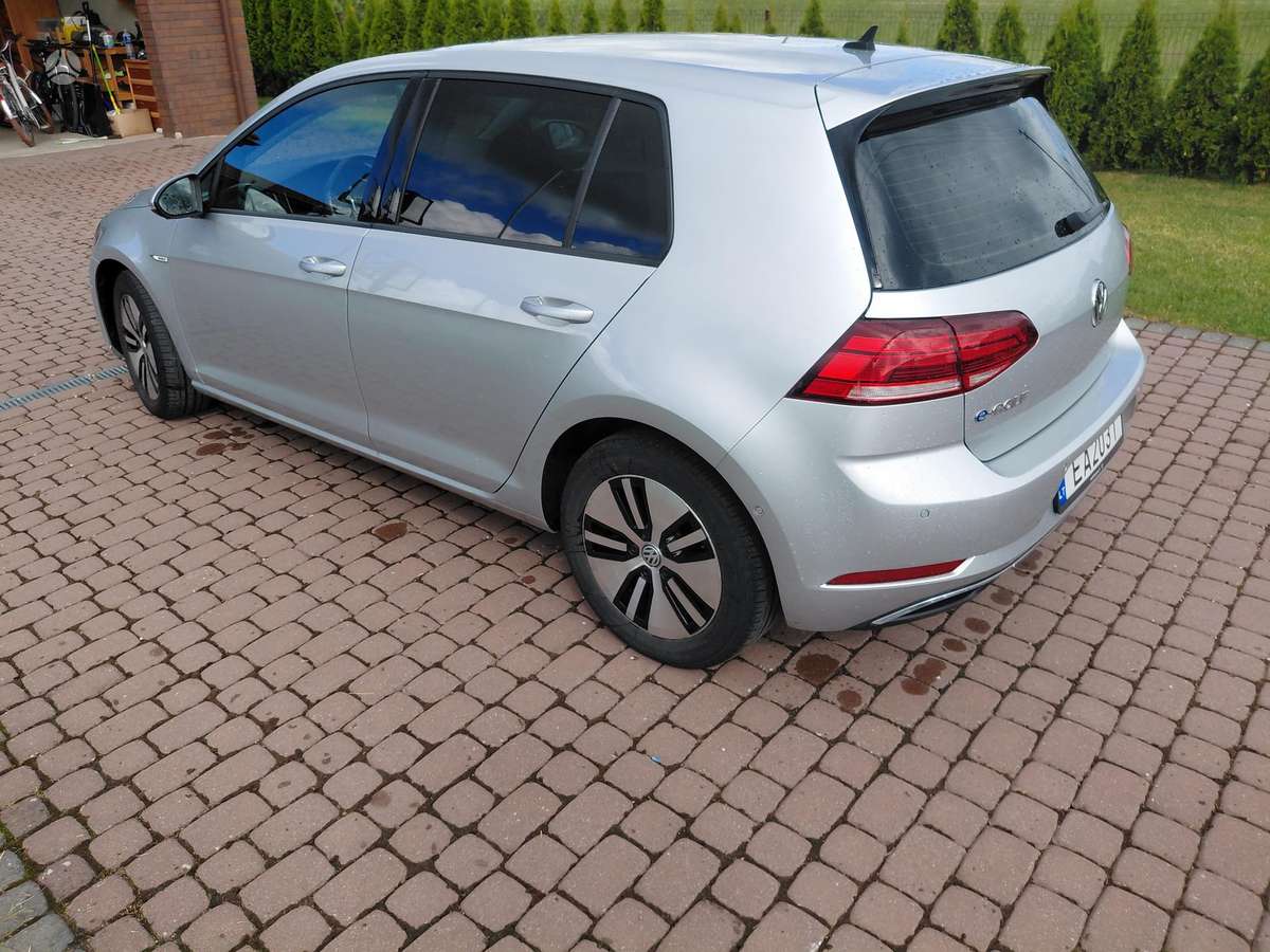 Volkswagen Golf, 36 кВт·ч, Хэтчбек