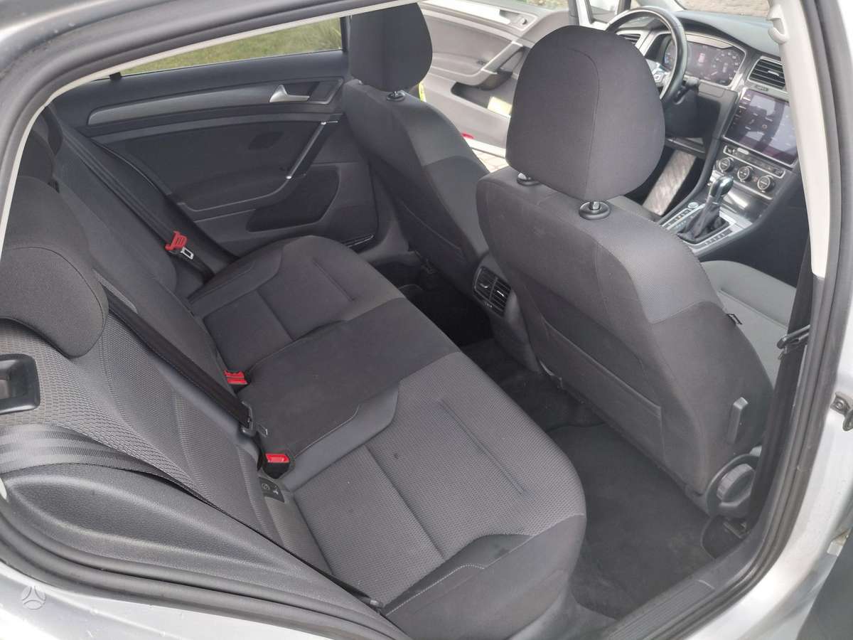 Volkswagen Golf, 36 кВт·ч, Хэтчбек