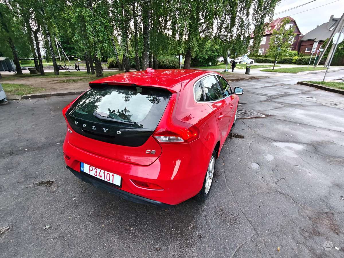 Volvo V40, 2.0 l., hečbekas