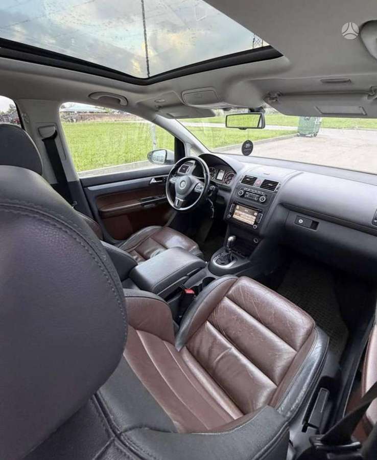 Volkswagen Touran, 2.0 l., Минивэн