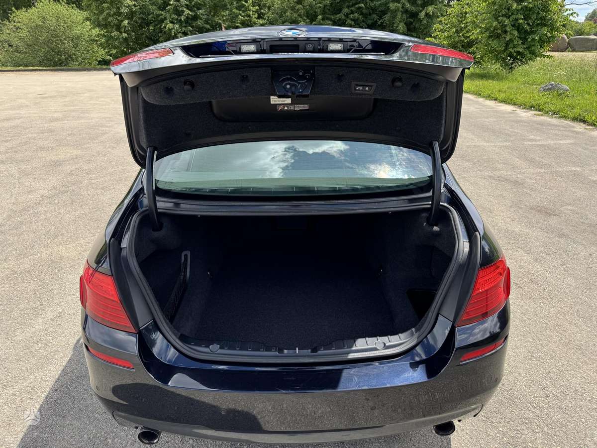 BMW 535, 3.0 l., Седан
