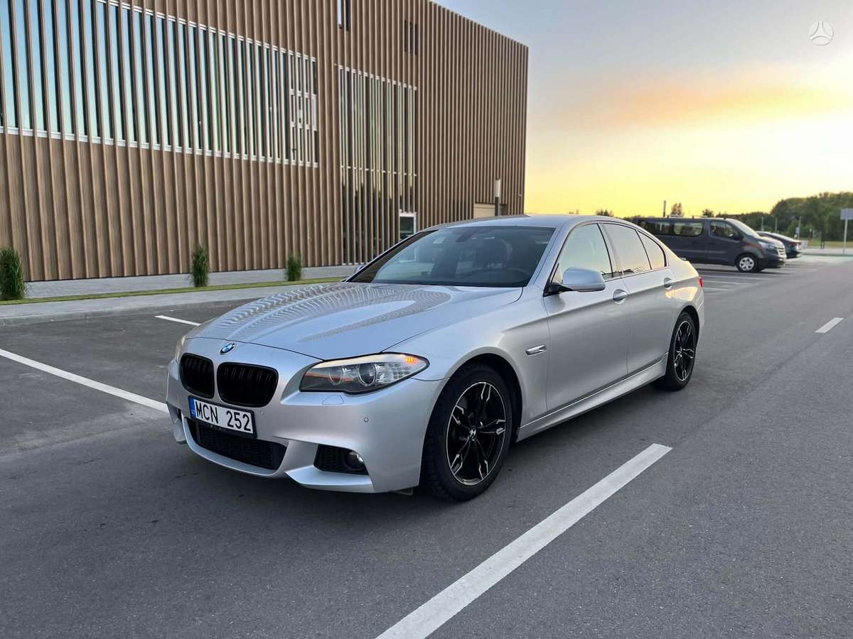 BMW 520, 2.0 l., Седан