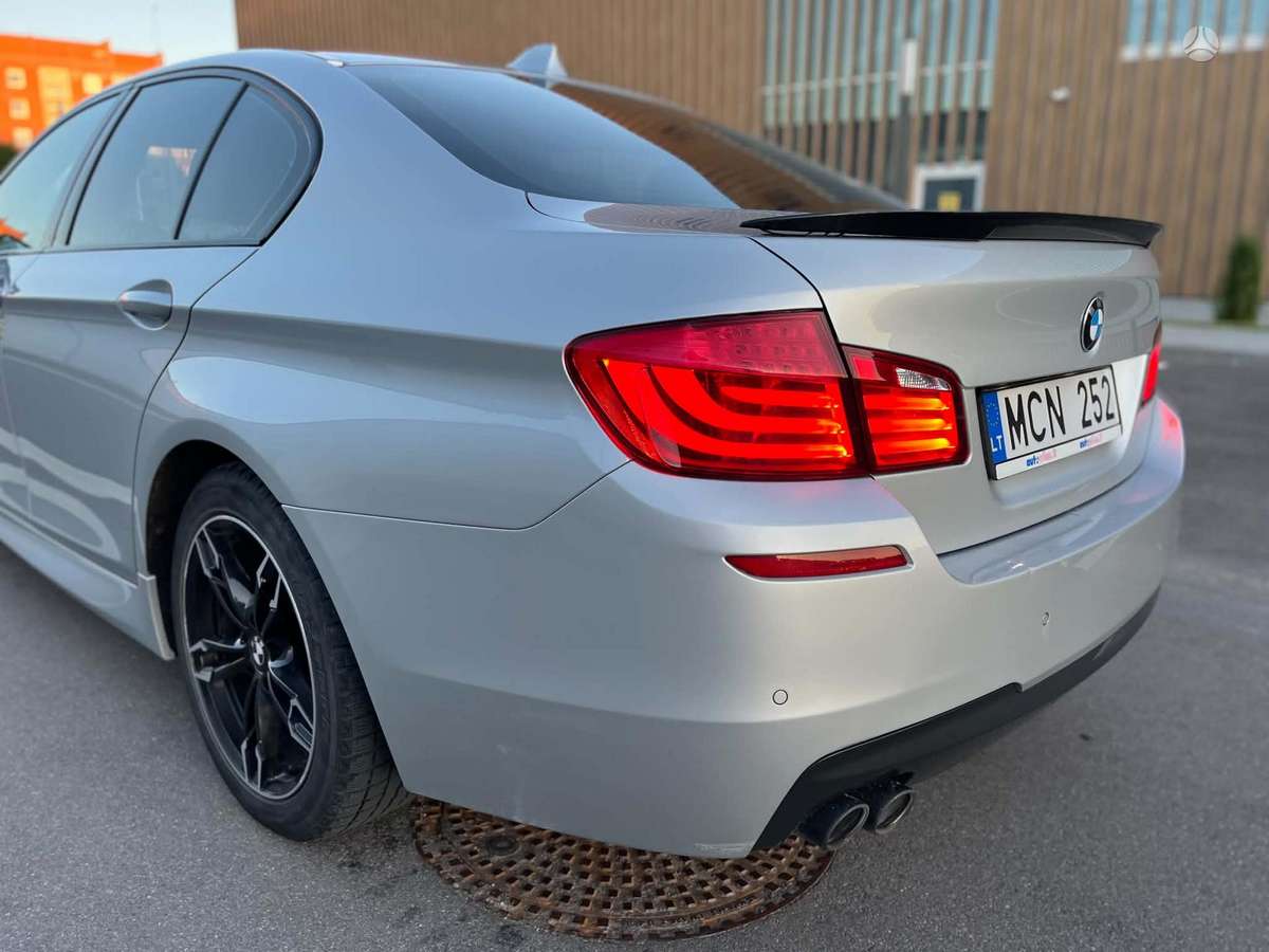BMW 520, 2.0 l., Седан