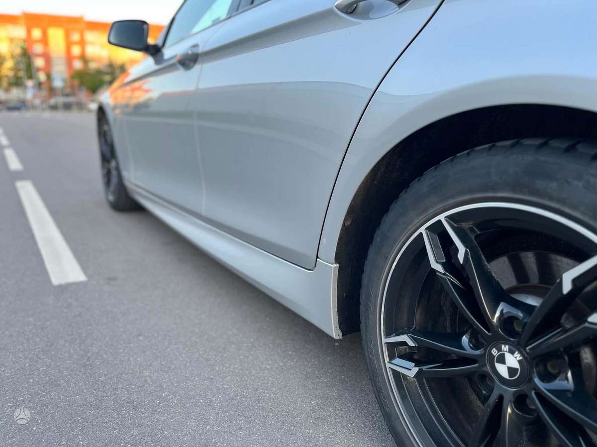 BMW 520, 2.0 l., Седан