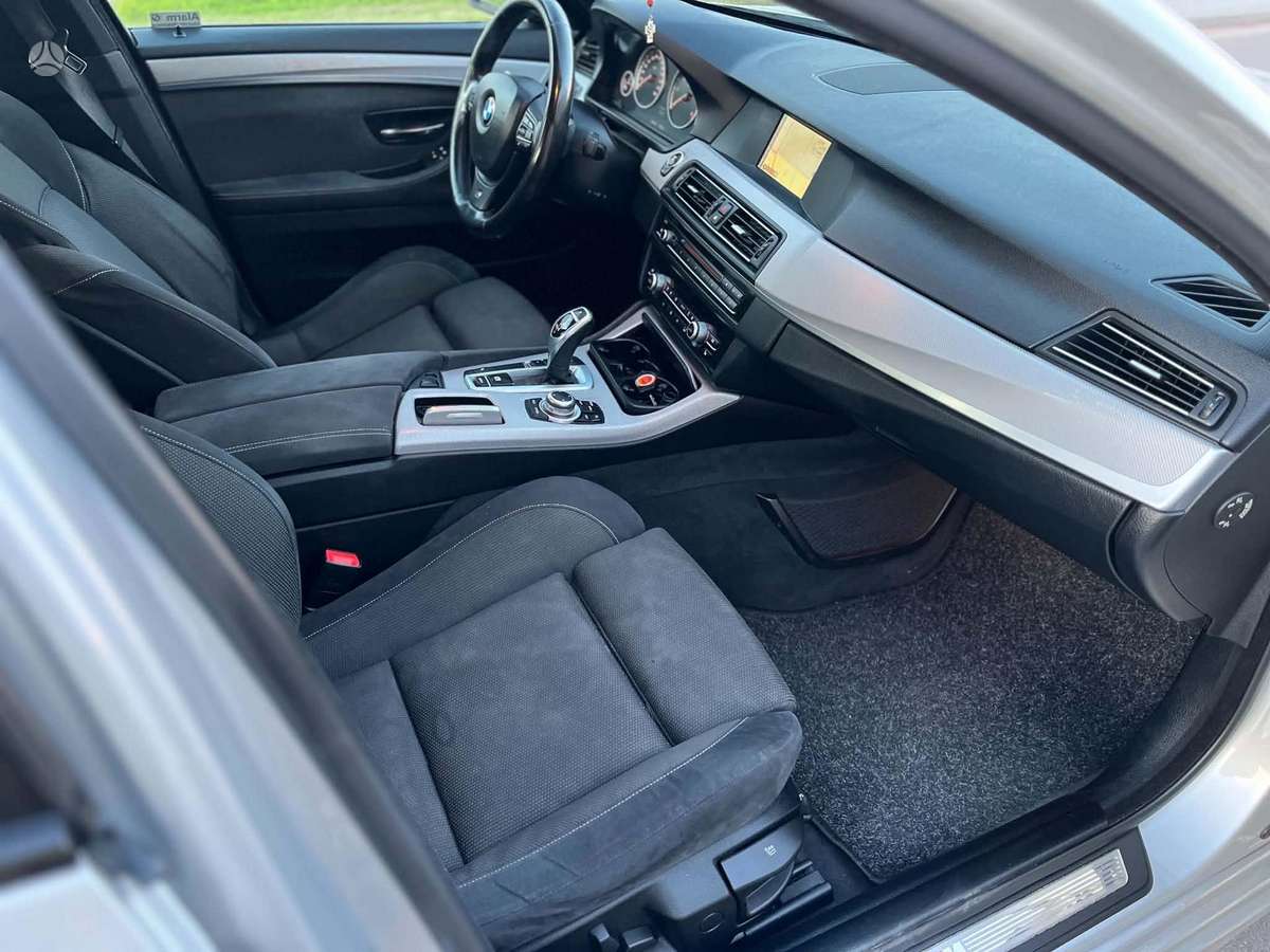 BMW 520, 2.0 l., Седан
