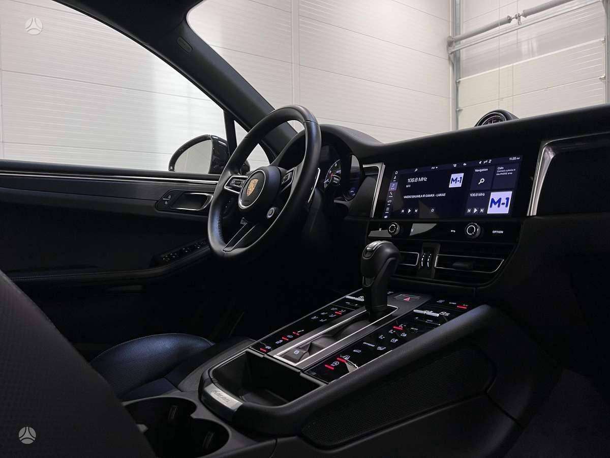 Porsche Macan, 2.9 l., off-road / crossover
