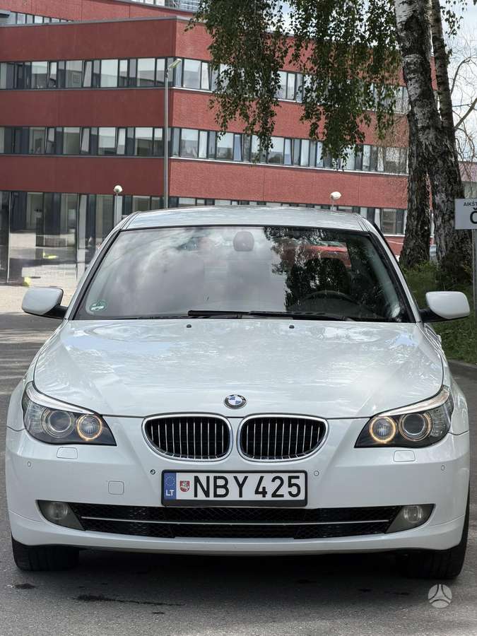 BMW 525, 3.0 l., Седан