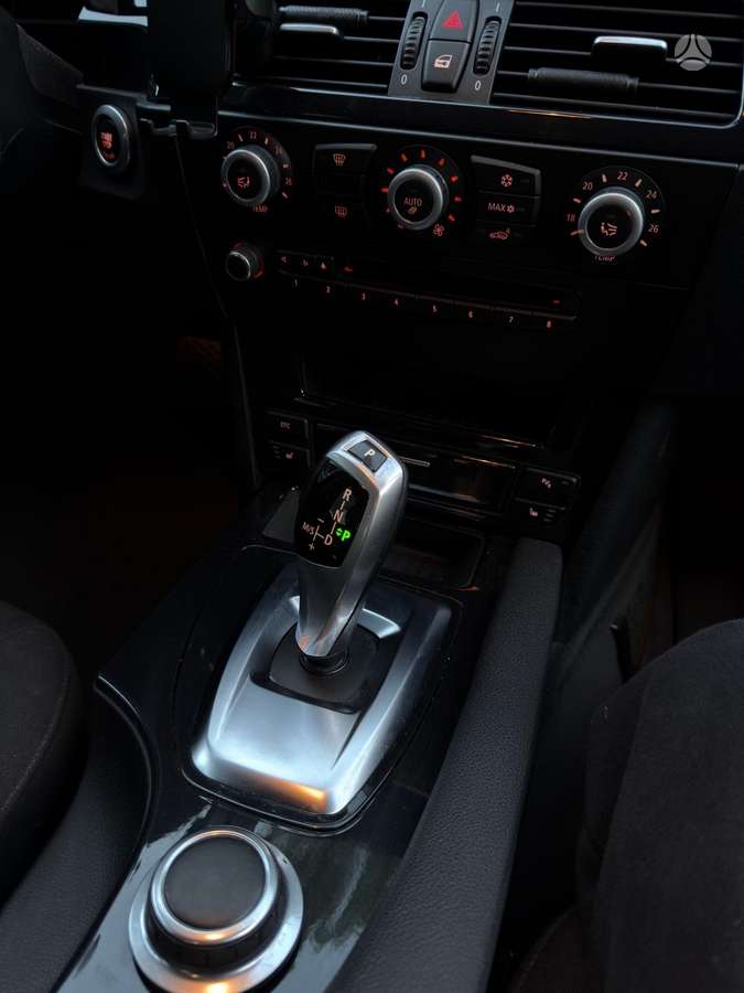 BMW 525, 3.0 l., Седан
