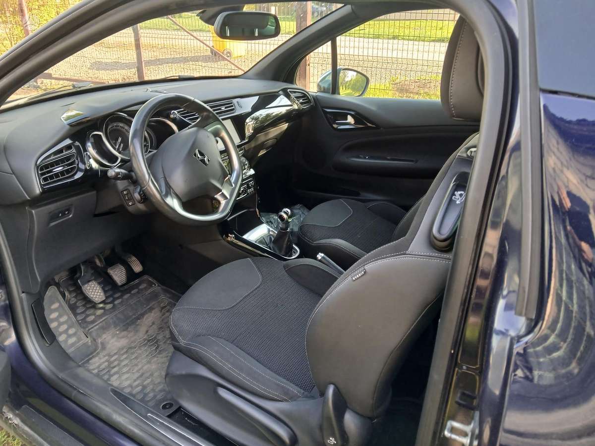 Citroen DS3, 1.6 l., hatchback