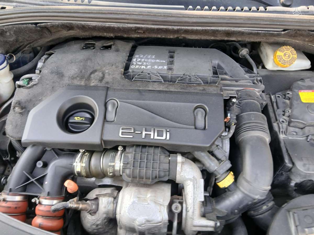 Citroen DS3, 1.6 l., hatchback