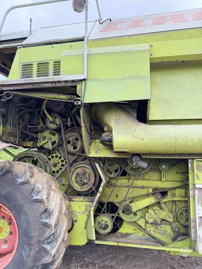 Claas 98S, combine harvesters