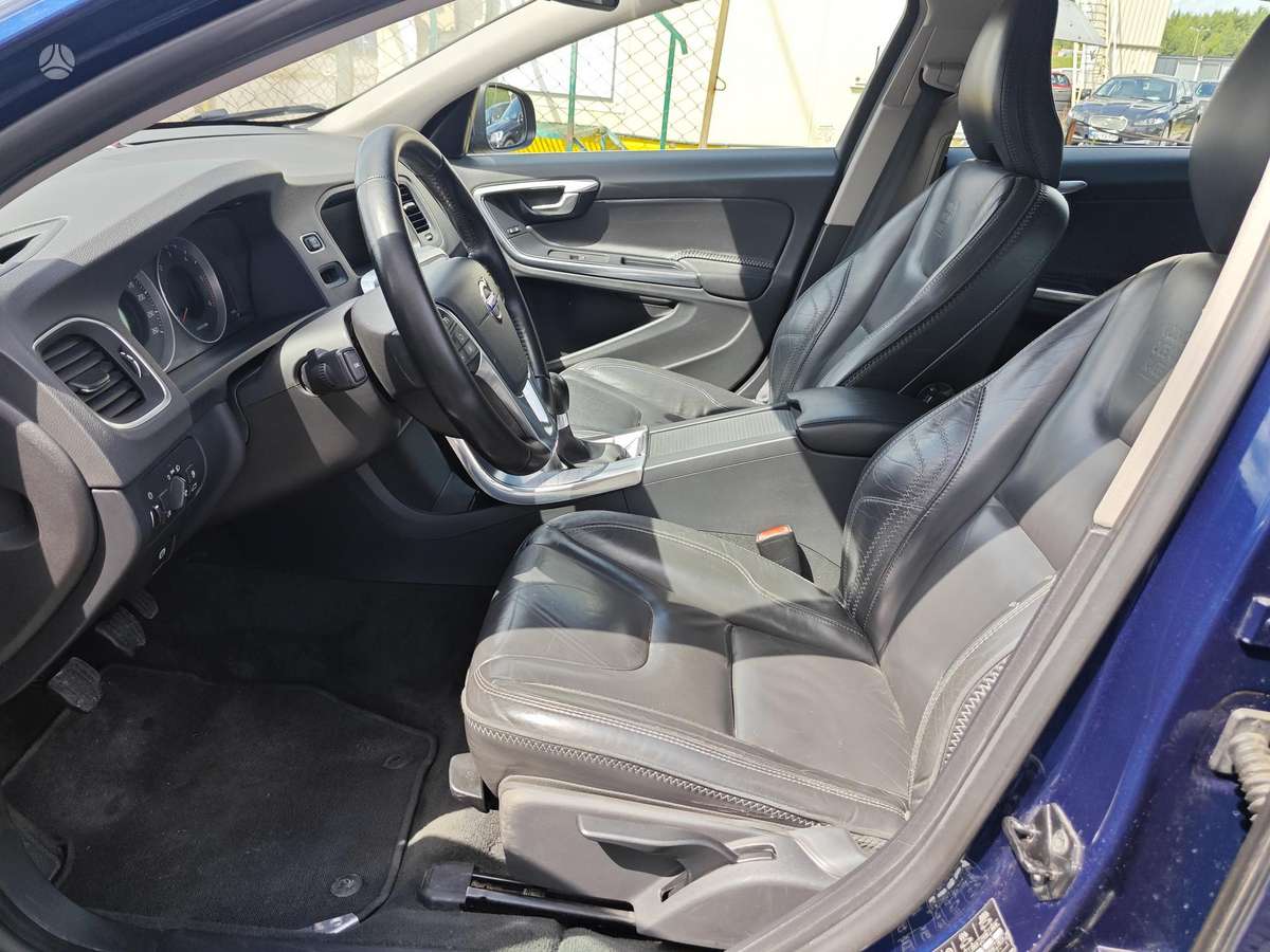 Volvo V60, 2.0 l., Универсал