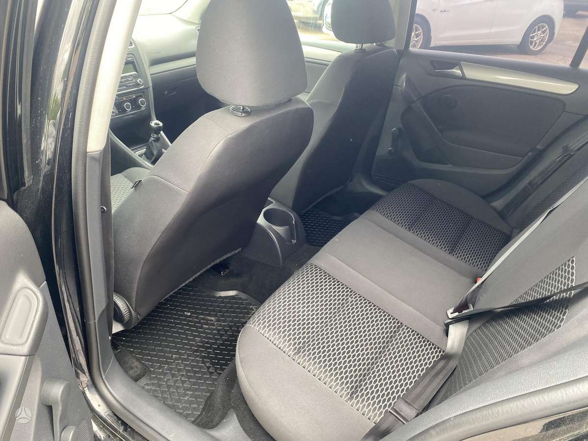 Volkswagen Golf, 1.2 l., hatchback