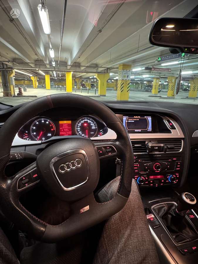 Audi A4, 2.0 l., Универсал