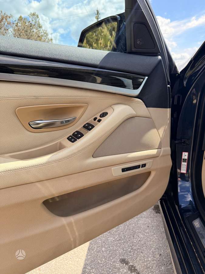 BMW 528, 2.0 l., Седан