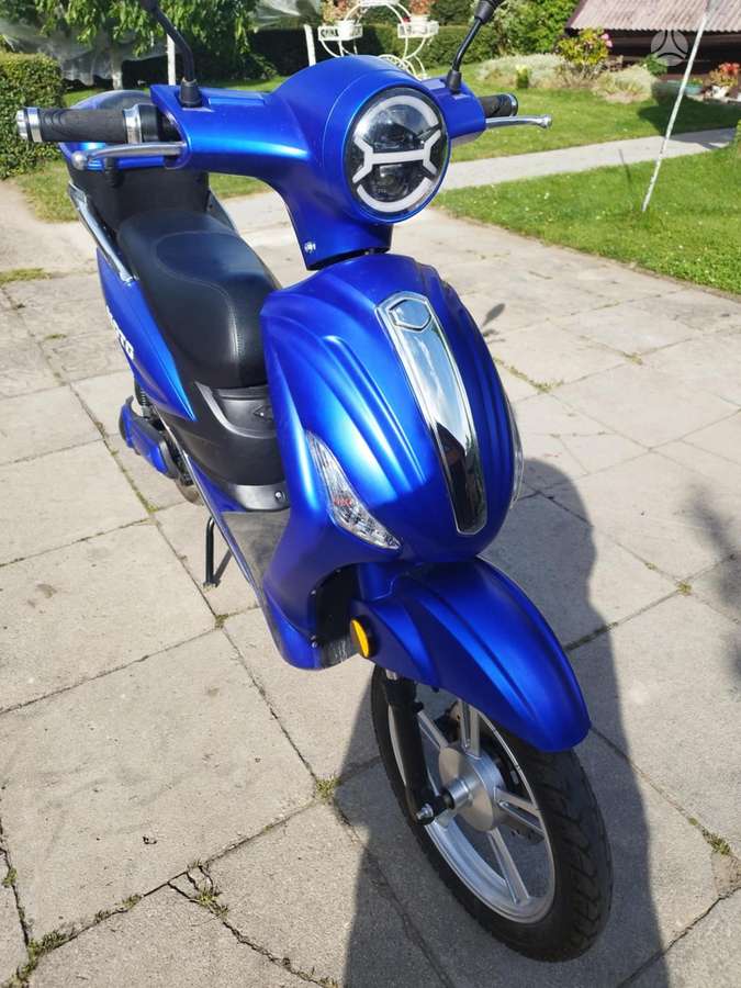 Ekomoto M5, мотороллеры / мопеды