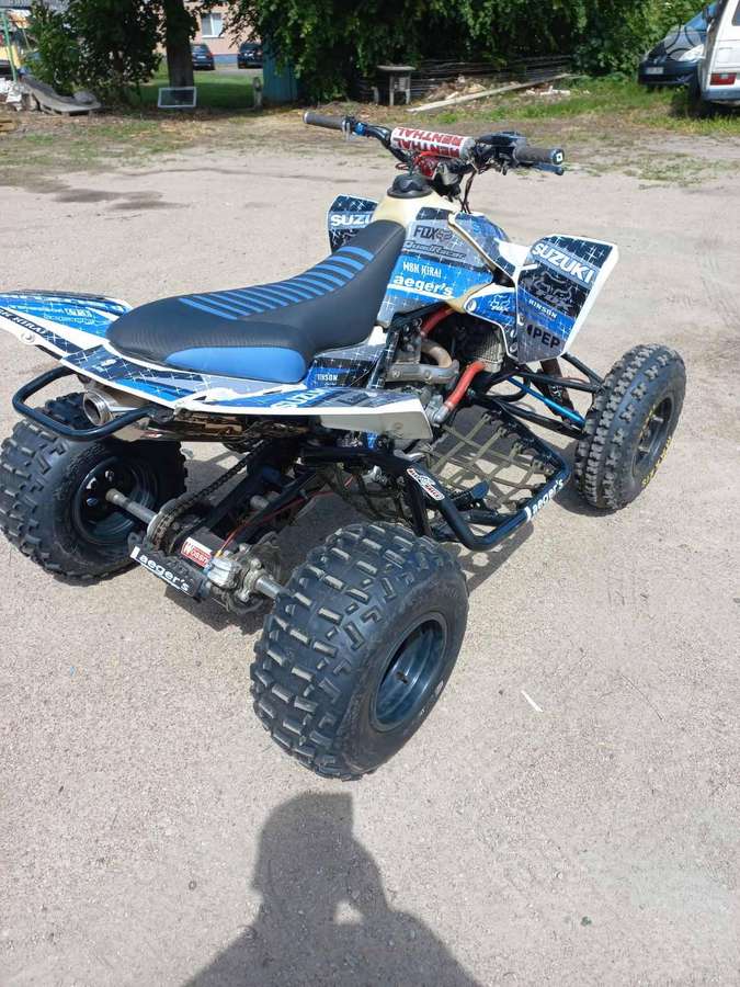 Suzuki LT-R 450cc, keturračiai