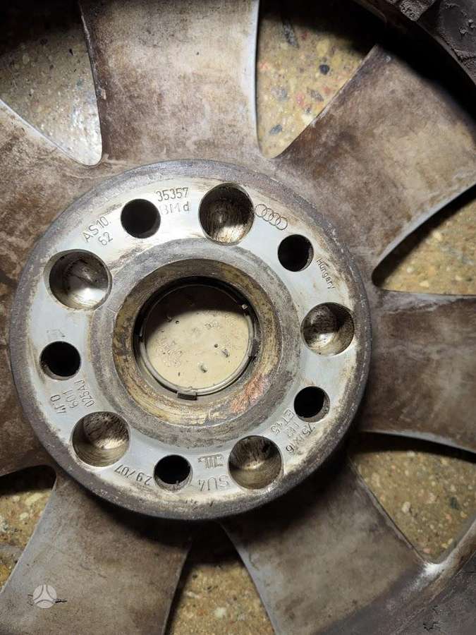 Audi OEM, lengvojo lydinio, R16