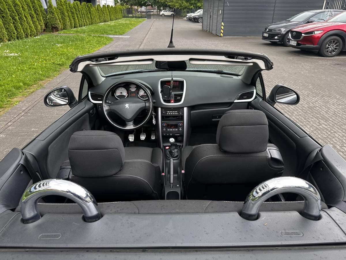 Peugeot 207 - 11