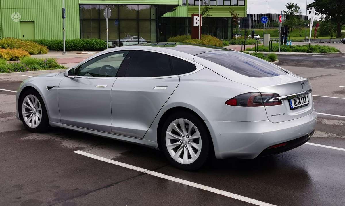 Tesla Model S, 75 кВт·ч, Хэтчбек