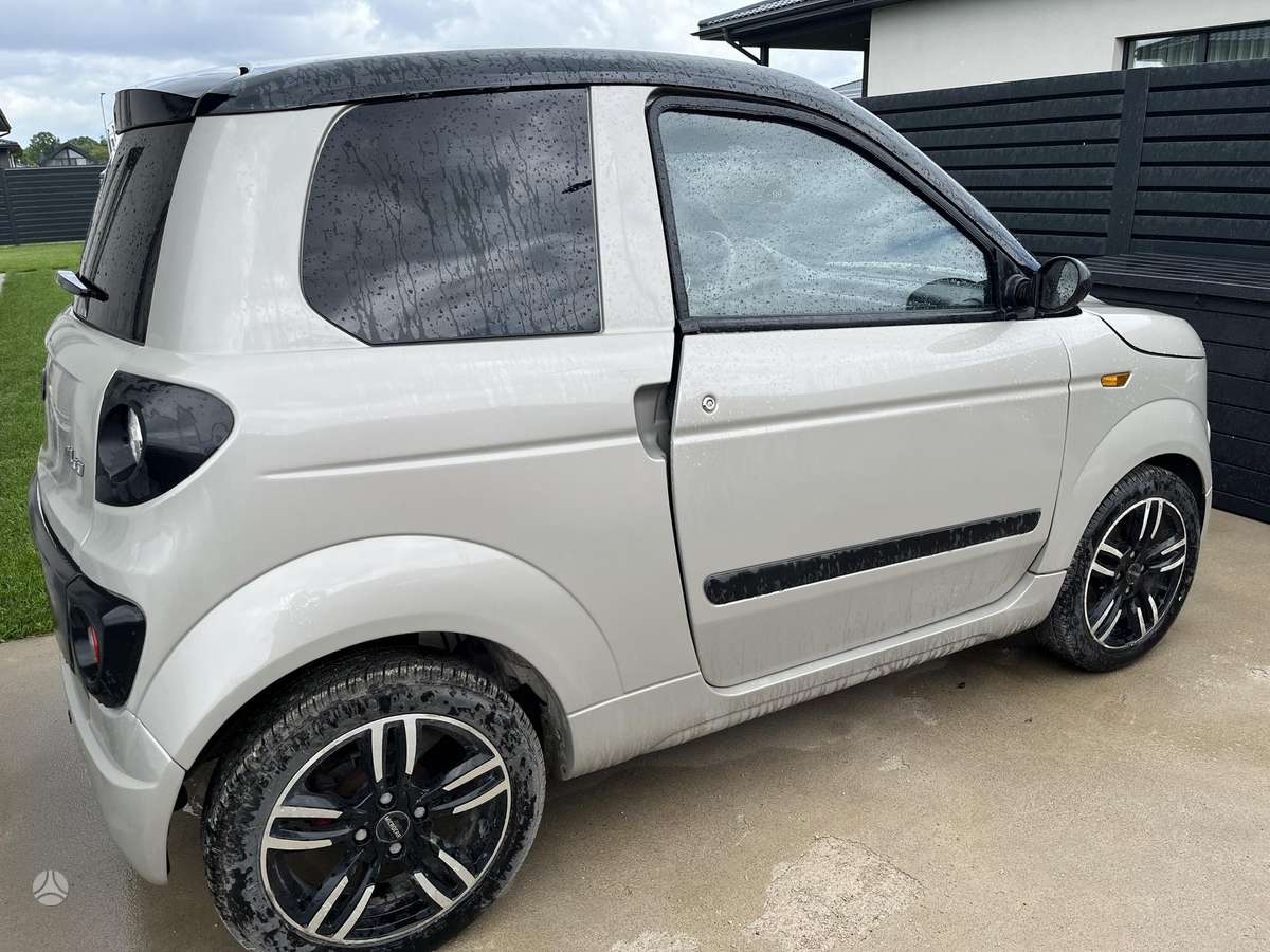 Microcar Mgo, 0.5 l., Седан