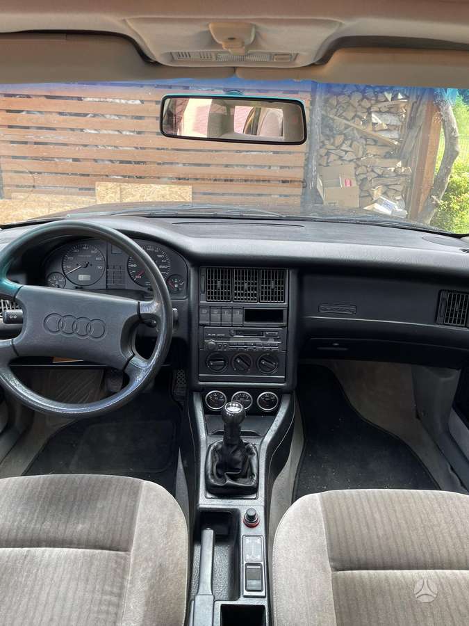 Audi 90, 2.2 l., saloon / sedan
