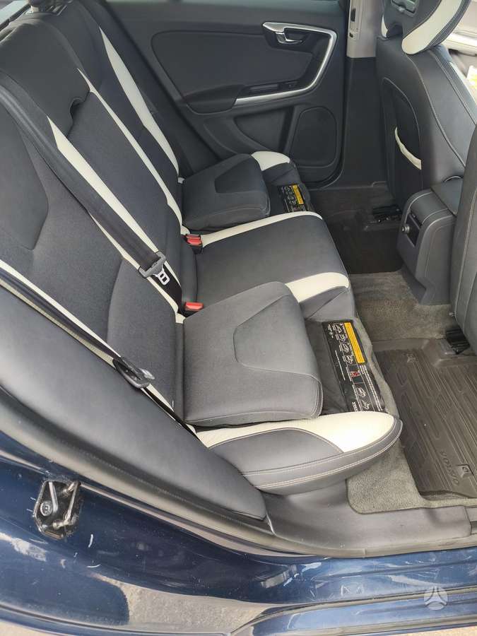 Volvo V60, 2.0 l., Универсал