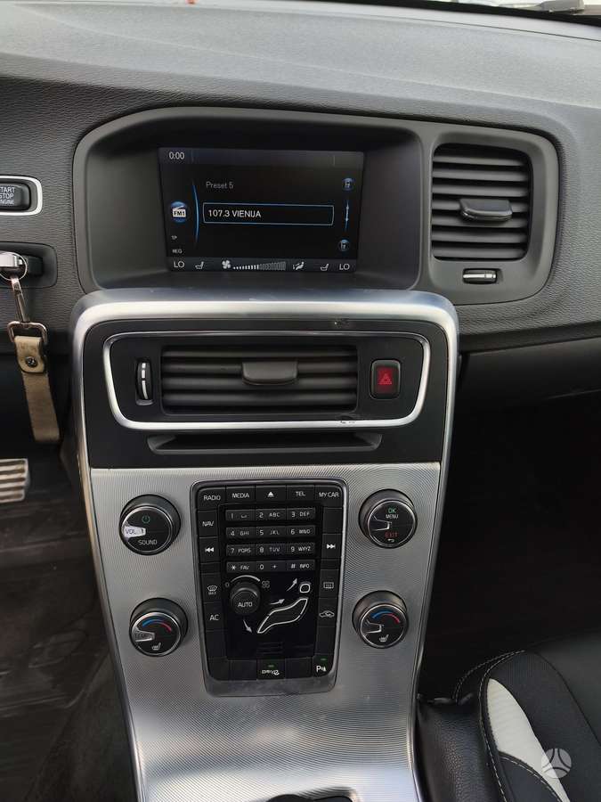 Volvo V60, 2.0 l., Универсал