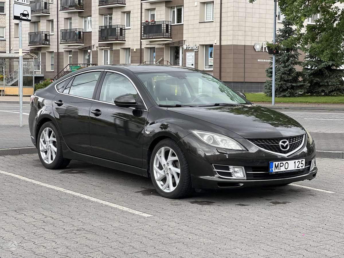 Mazda 6, 2.0 l., hatchback