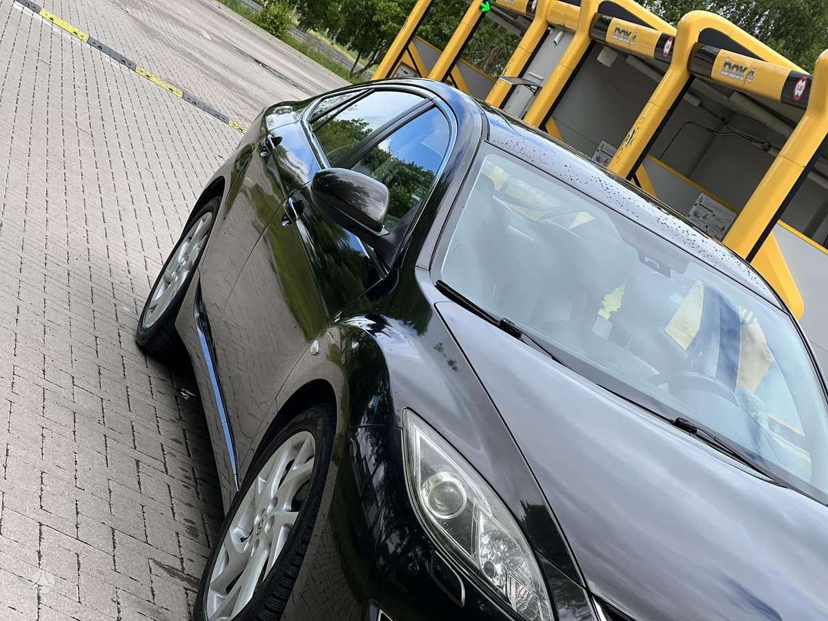 Mazda 6, 2.0 l., hatchback