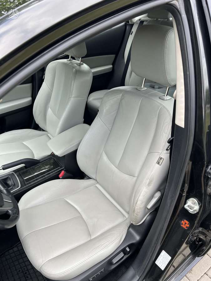Mazda 6, 2.0 l., hatchback