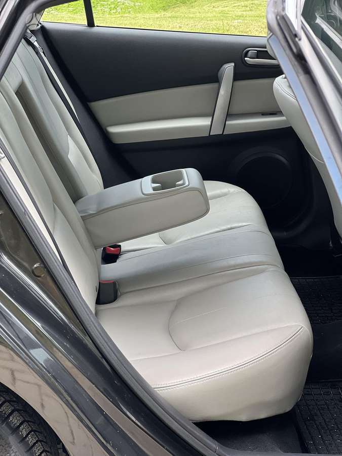 Mazda 6, 2.0 l., hatchback