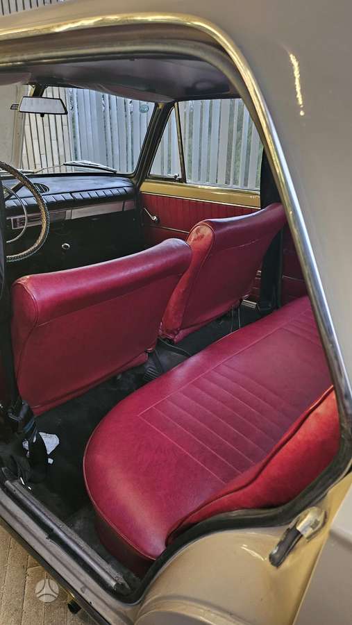 Lada 2101, Седан