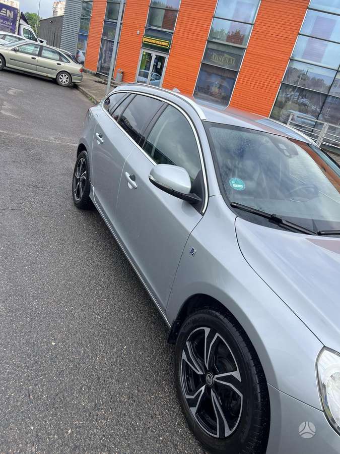 Volvo V60, 2.0 l., universalas
